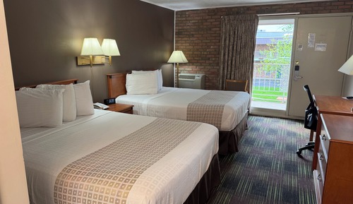 Deluxe Double Room, 2 Queen Beds, Refrigerator & Microwave