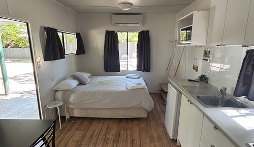 Cabin, Ensuite (4)