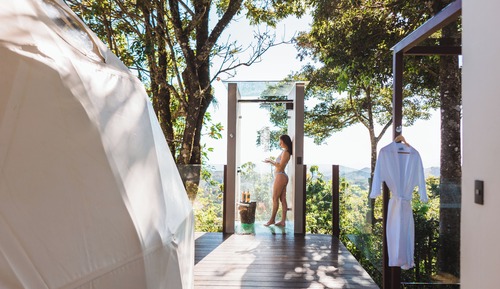 Deluxe Tent, Hot Tub