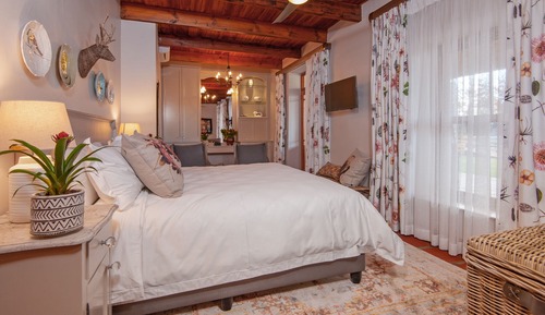 Deluxe Suite (Arcadia)