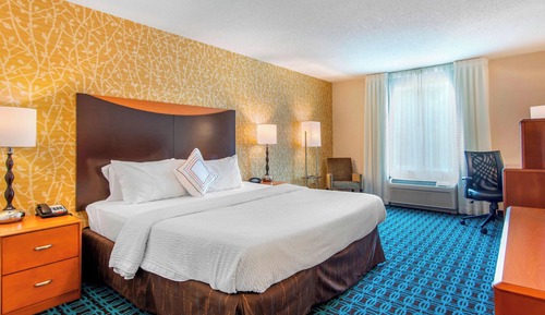 Room, 1 King Bed, Hearing Accessible (Roll-in Shower & Transfer Shower)
