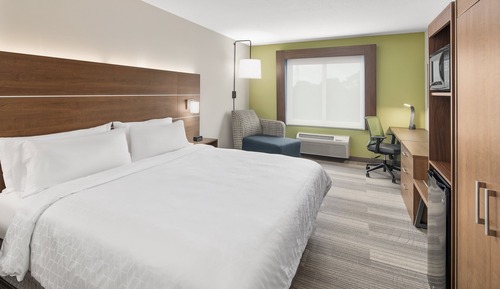 Standard Room, 1 King Bed