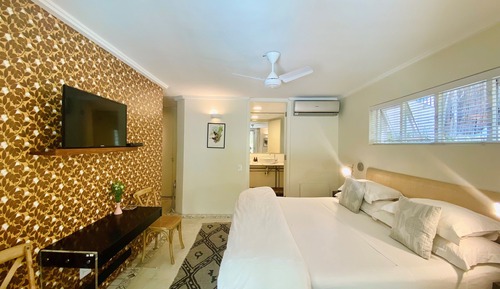 Superior Double Room, Garden View, Poolside