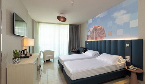 Superior Room, 2 Twin Beds, Terrace, Partial Sea View (side sea view)