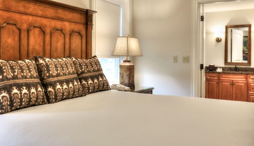 Signature 1 Bedroom - 1 King