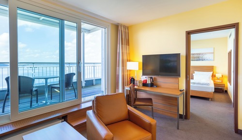 Executive Suite (Sea Side)