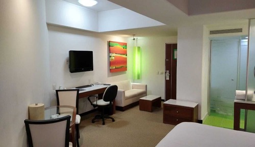 Deluxe Room, 1 King Bed
