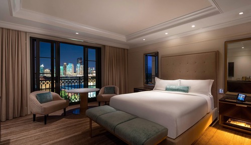 Deluxe Room, 1 King Bed, Balcony