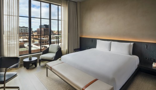 Deluxe Room, 1 King Bed