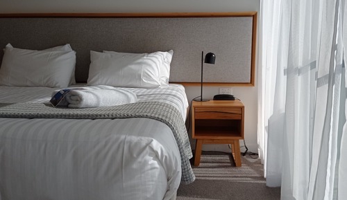 Deluxe Suite, 2 Bedrooms, Hot Tub, River View