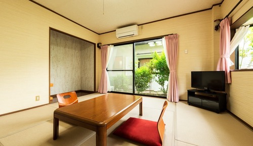 8 Tatami Japanese Style Room, 1st floor, no bath in the room [Tanpopo, Sumire], Non Smoking