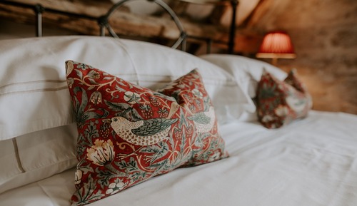 Double Room, Ensuite, Courtyard View (Footman's room)