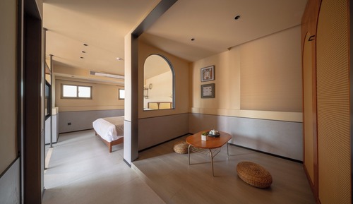 Senior Suite