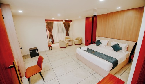 Luxury Suite