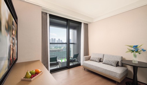 Executive Suite, 1 Bedroom, River View
