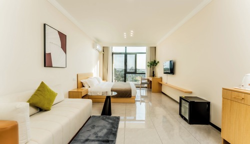 Suite, Balcony