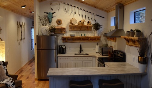 Superior Cabin, Private Bathroom, River View (DreamCatcher)