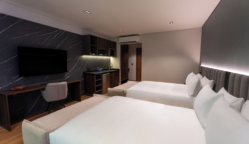 Deluxe Suite, 2 Queen Beds