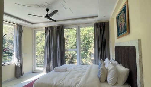 Deluxe Studio, Mountain View