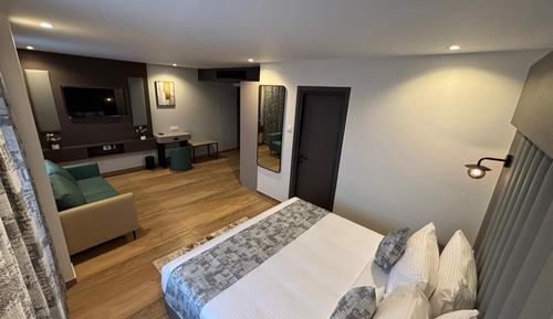 Standard Suite