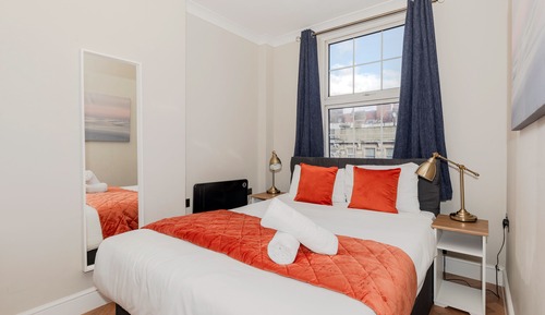 Deluxe Apartment, Private Bathroom, City View