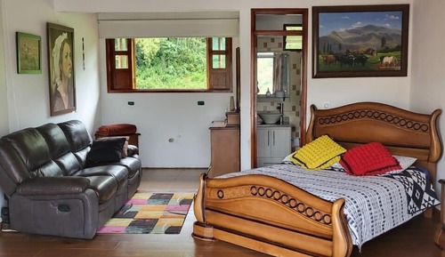 Deluxe Studio Suite, Balcony, Mountain View