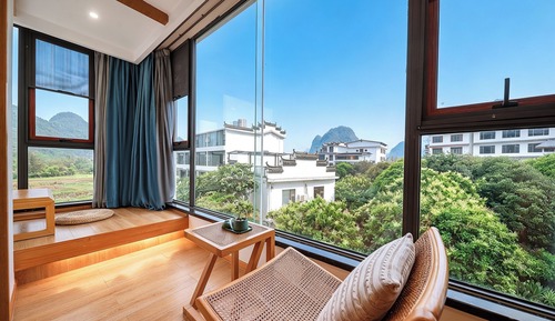 Superior Double Room, 1 King Bed, Valley View