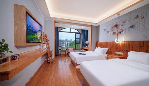 Superior Twin Room, Mountain View