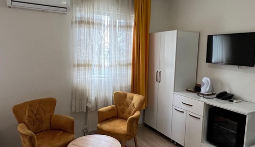 Luxury Triple Room, City View