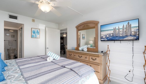 Deluxe Condo, Beach View, Beachfront