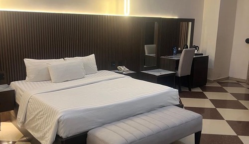 Executive Room