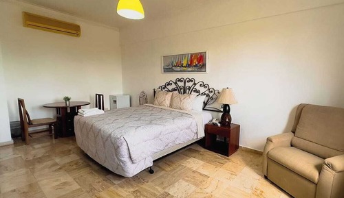 Deluxe Room, City View