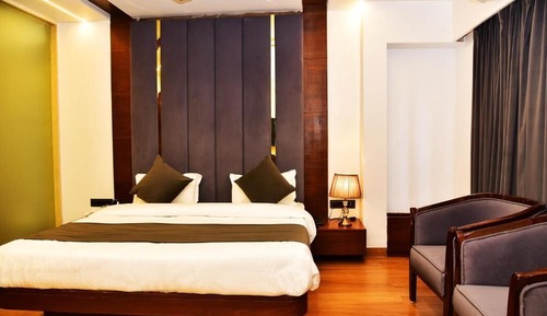 Deluxe Double Room, City View