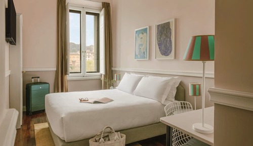 Compact Room