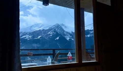 Deluxe Double Room, 1 King Bed, Balcony, Mountain View