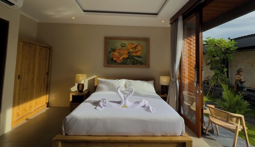Superior Room, 1 King Bed