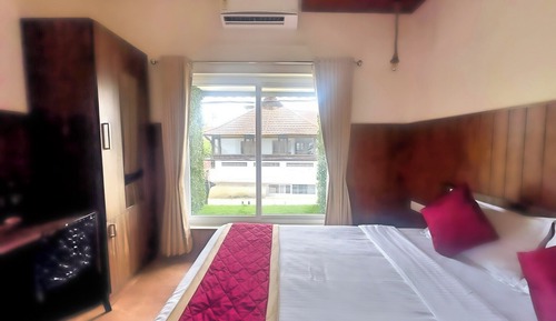 First Floor - Deluxe Non Balcony Room