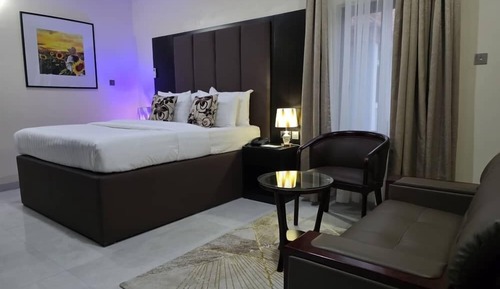 Luxury Triple Room