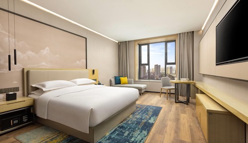 Superior Room, 1 King Bed, Non Smoking (Deluxe)