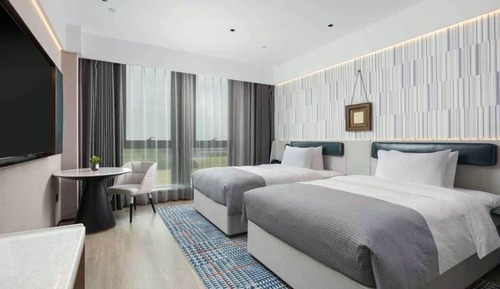 Standard Twin Room