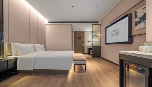 Standard Room, 1 King Bed, Garden View