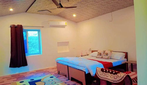 Deluxe Double or Twin Room, Pool View