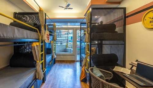 Bed in 6 Bed Mixed Dormitory with Balcony and Mountain View
