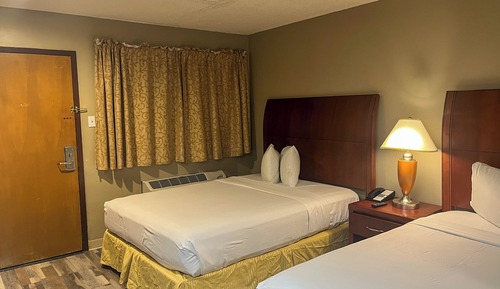 Deluxe Room, 2 Double Beds (Refrigerator & Microwave)