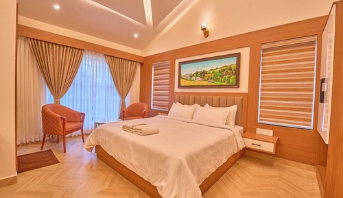 Luxury Suite Room