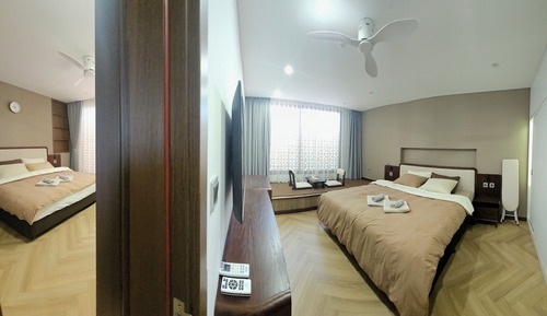 Luxury Penthouse, 2 Bedrooms, City View
