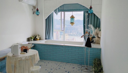 Basic Room, City View