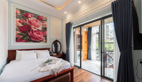 Luxury Apartment, City View