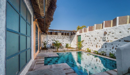 Rustic Suite Pool Villa with Private Jacuzzi