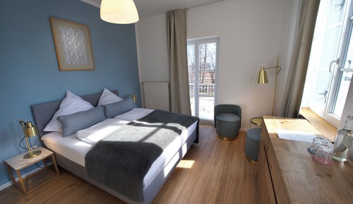 Double Room, Balcony, Partial Lake View